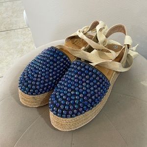 Brand new Colombian sandals. Size 7 (never worn)